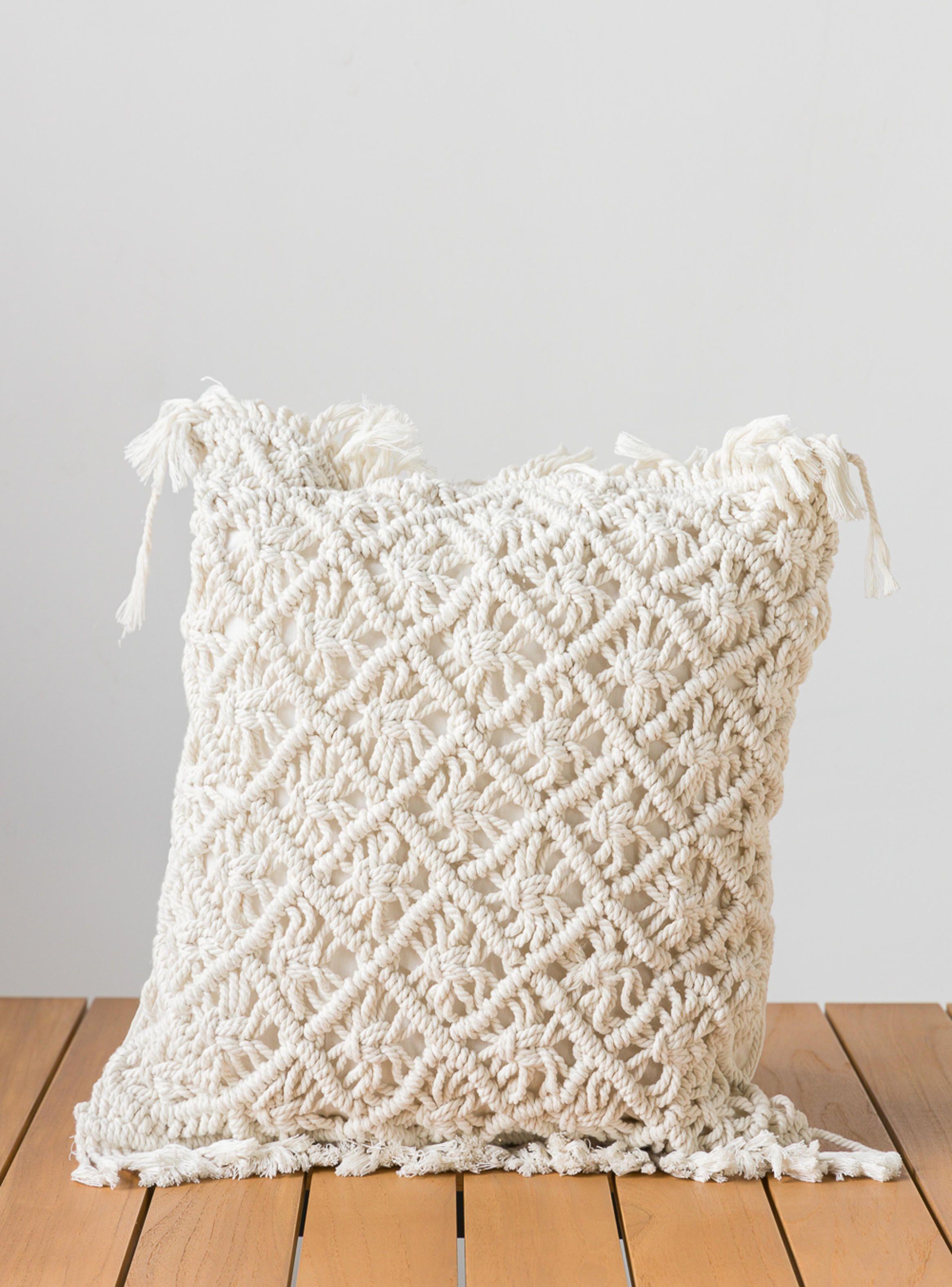 Cojin Macrame-1