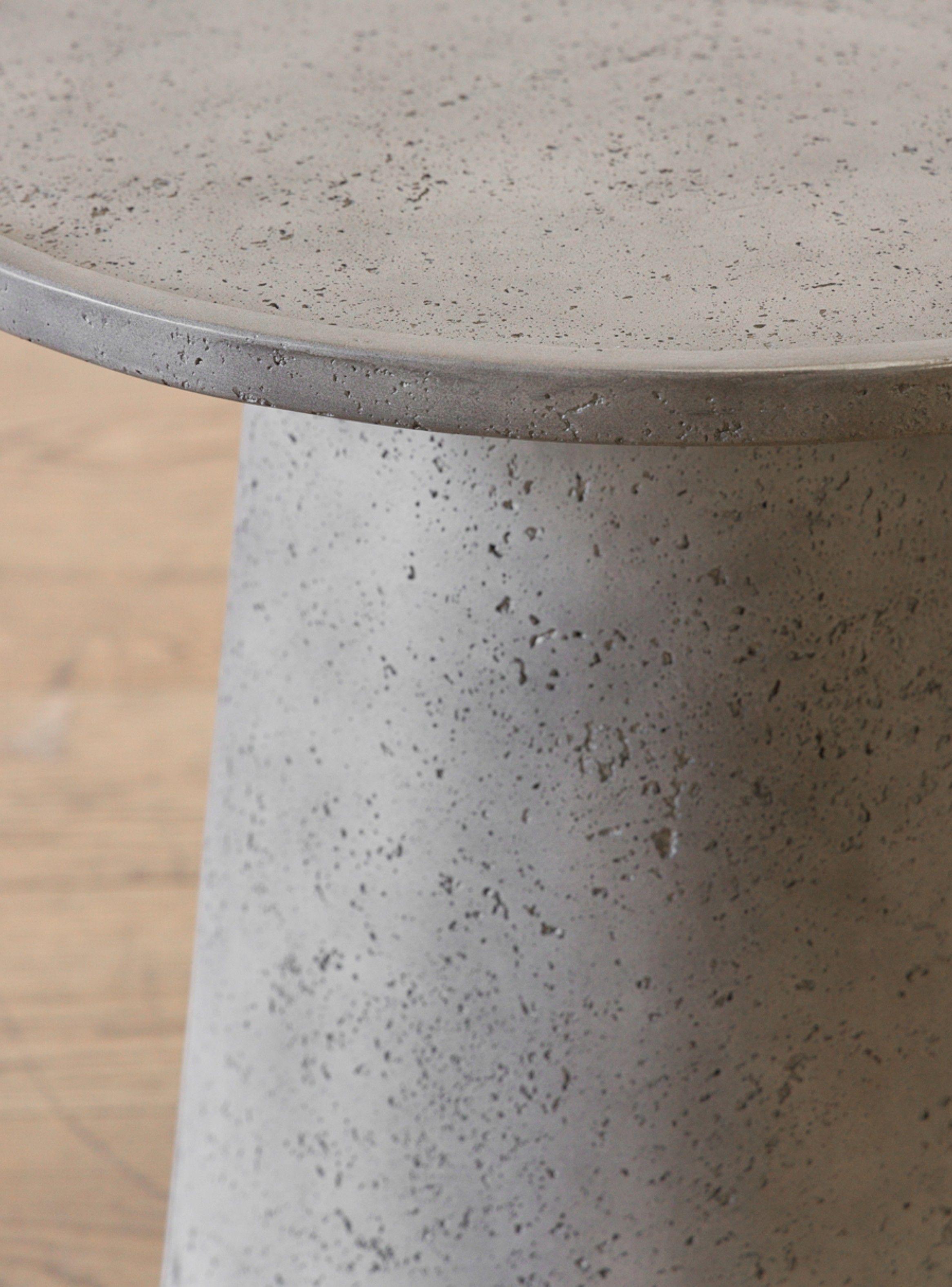 Mesa Lateral Baztan Cement-2