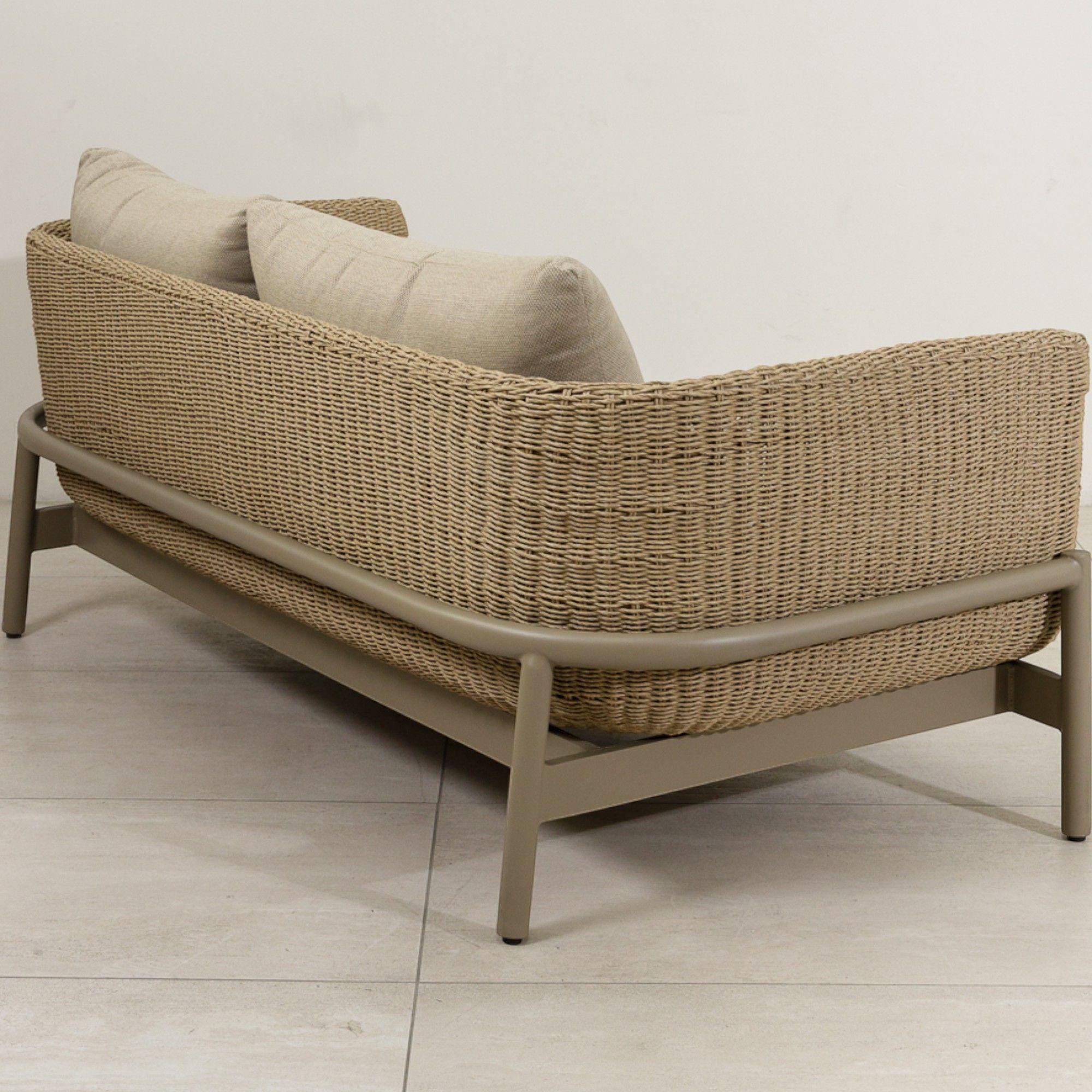 Sofa Capullo 2026 At 180-2