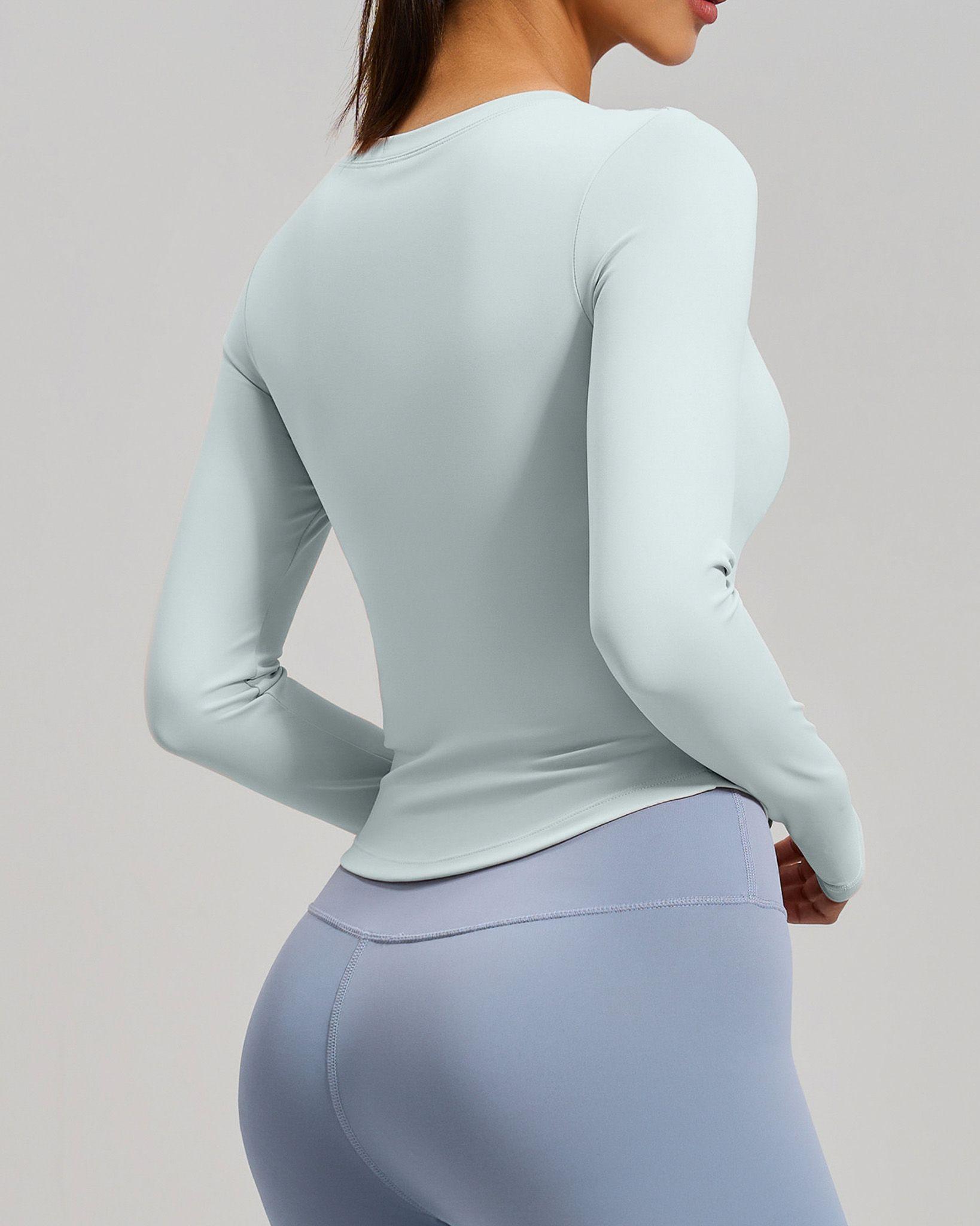 Polera Sport Pro: Calce Slim, Pasadedo y Busto con Relleno-2