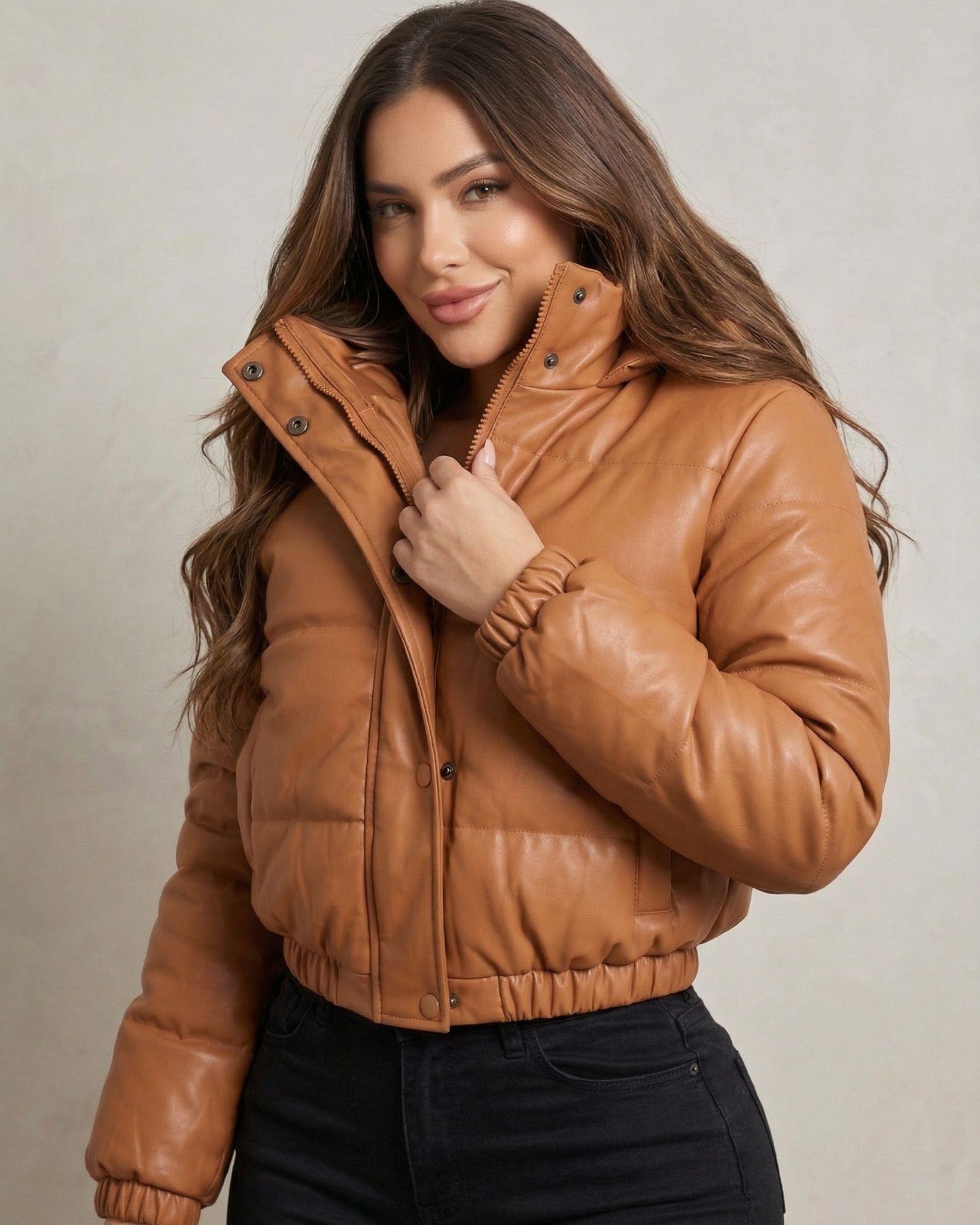 Puffa Ecocuero Camel: Estilo Crop, Urbana y Ultra Térmica-6