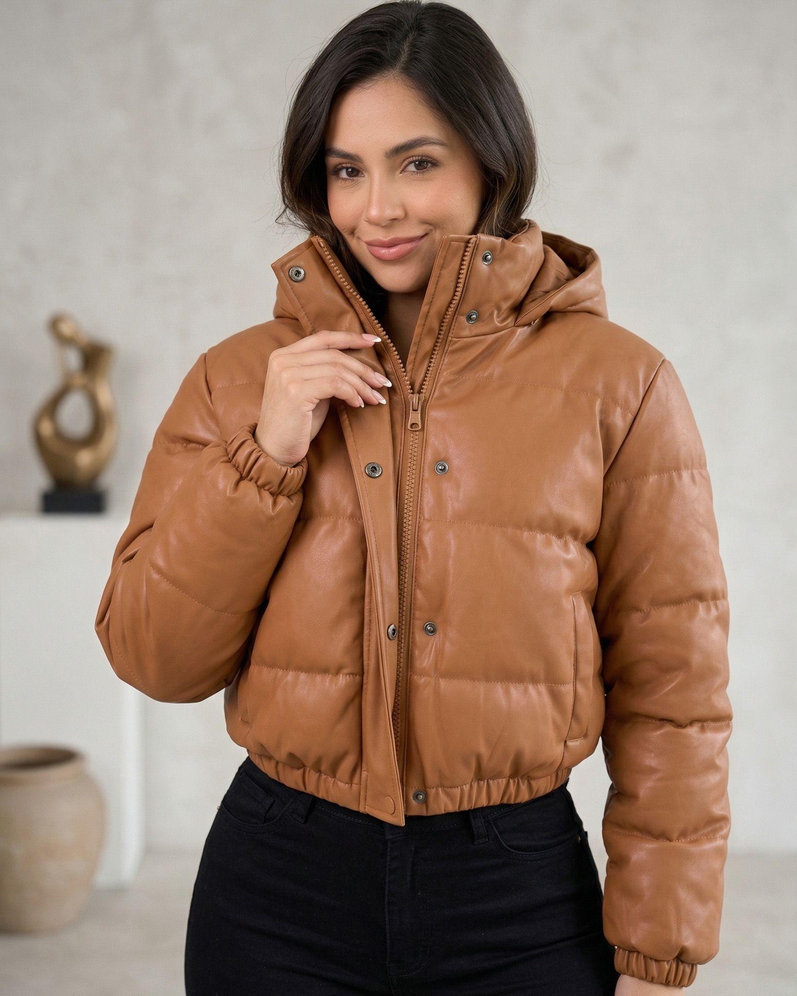 Puffa Ecocuero Camel: Estilo Crop, Urbana y Ultra Térmica-7