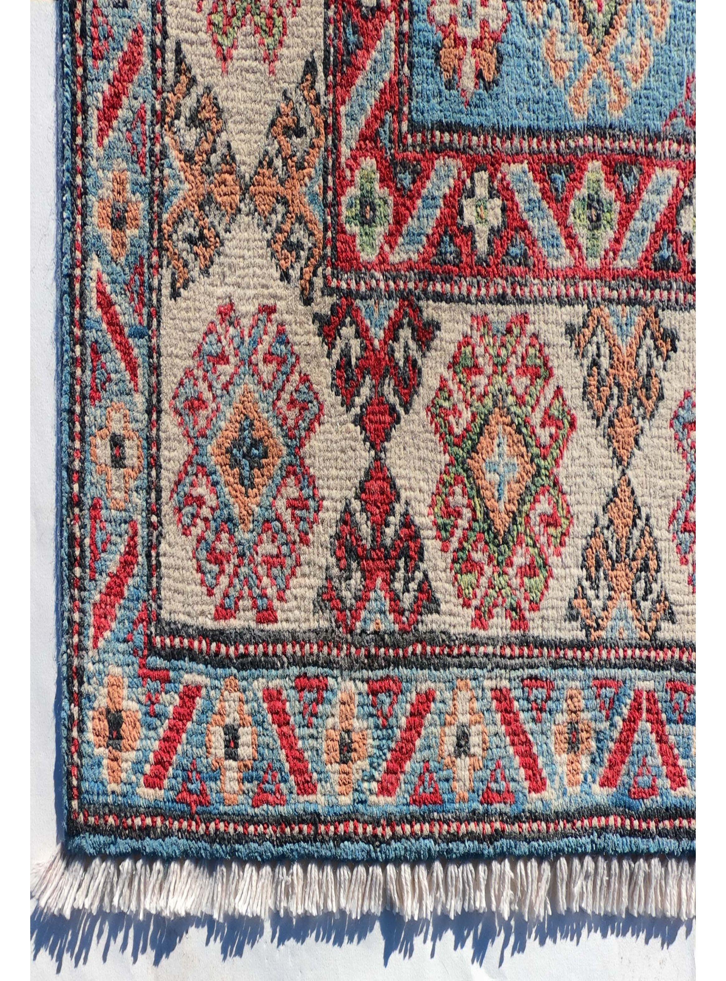 Alfombra Persa Clásica de Lana, Kazak de 1.80 x 1.20 mts., AA980-2