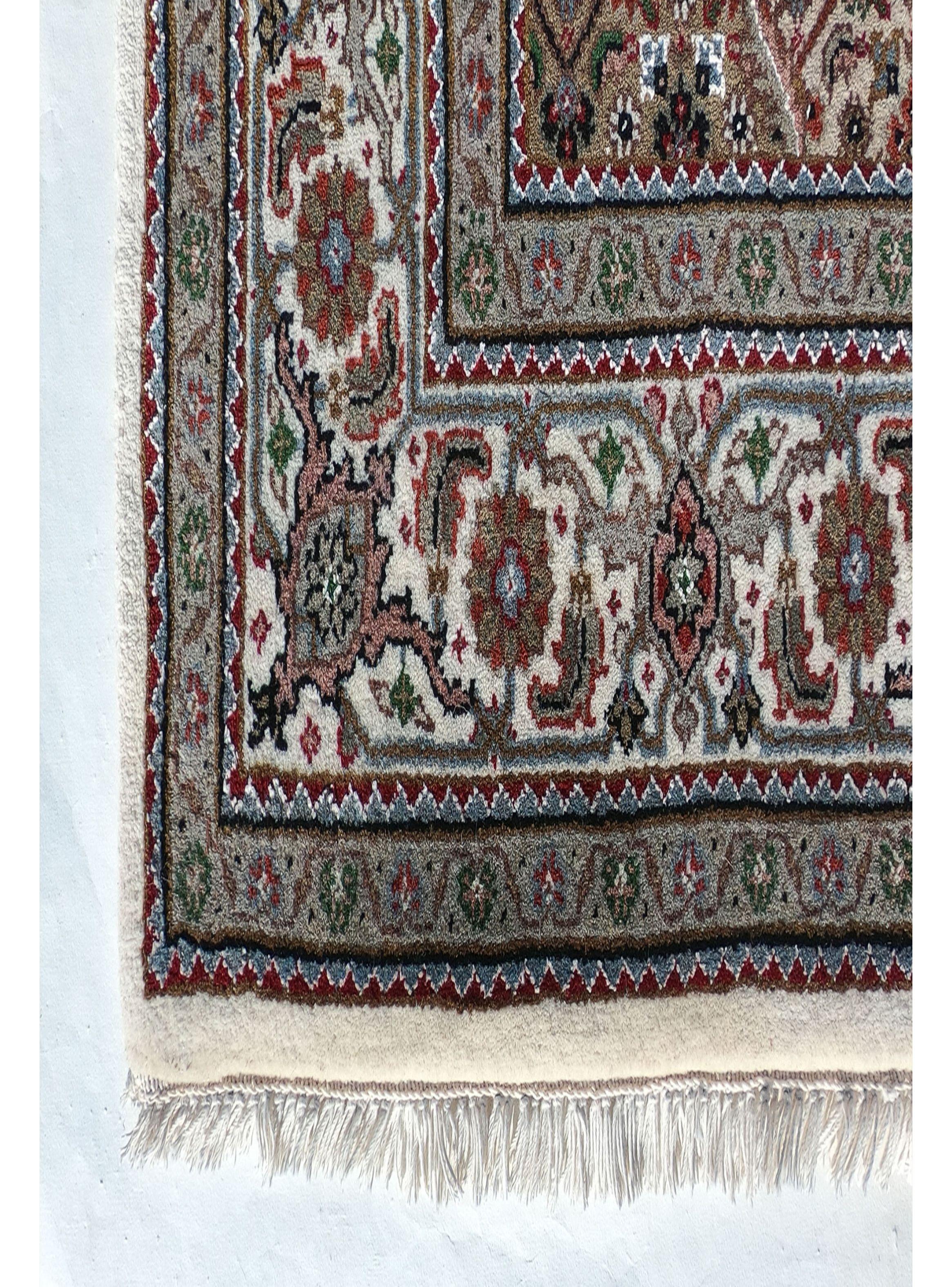 Alfombra Persa de lana, Tabriz de 2.10 x 1.40 mts.-2