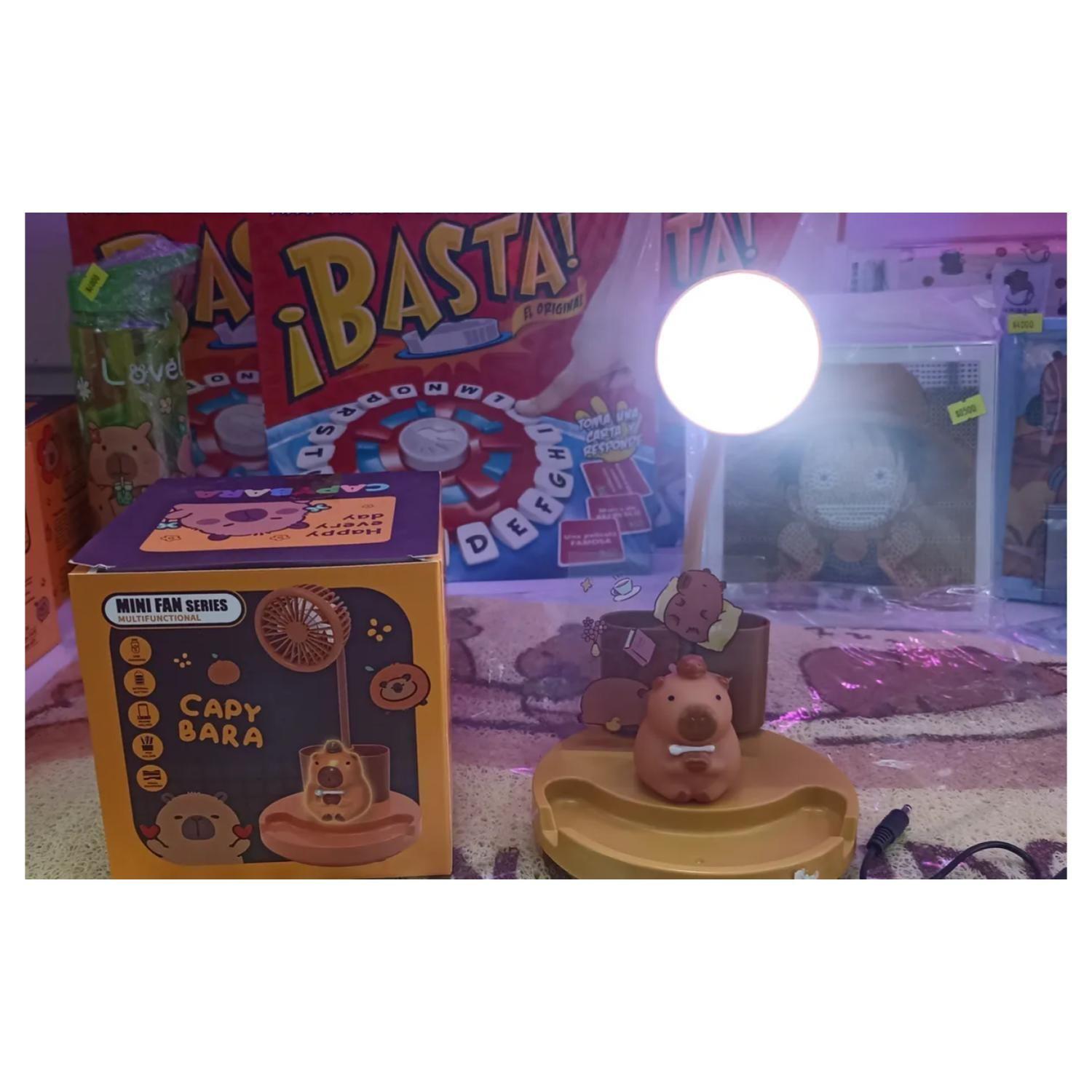 Mini Lampara Y Organizador De Escritorio USB Capibara-2