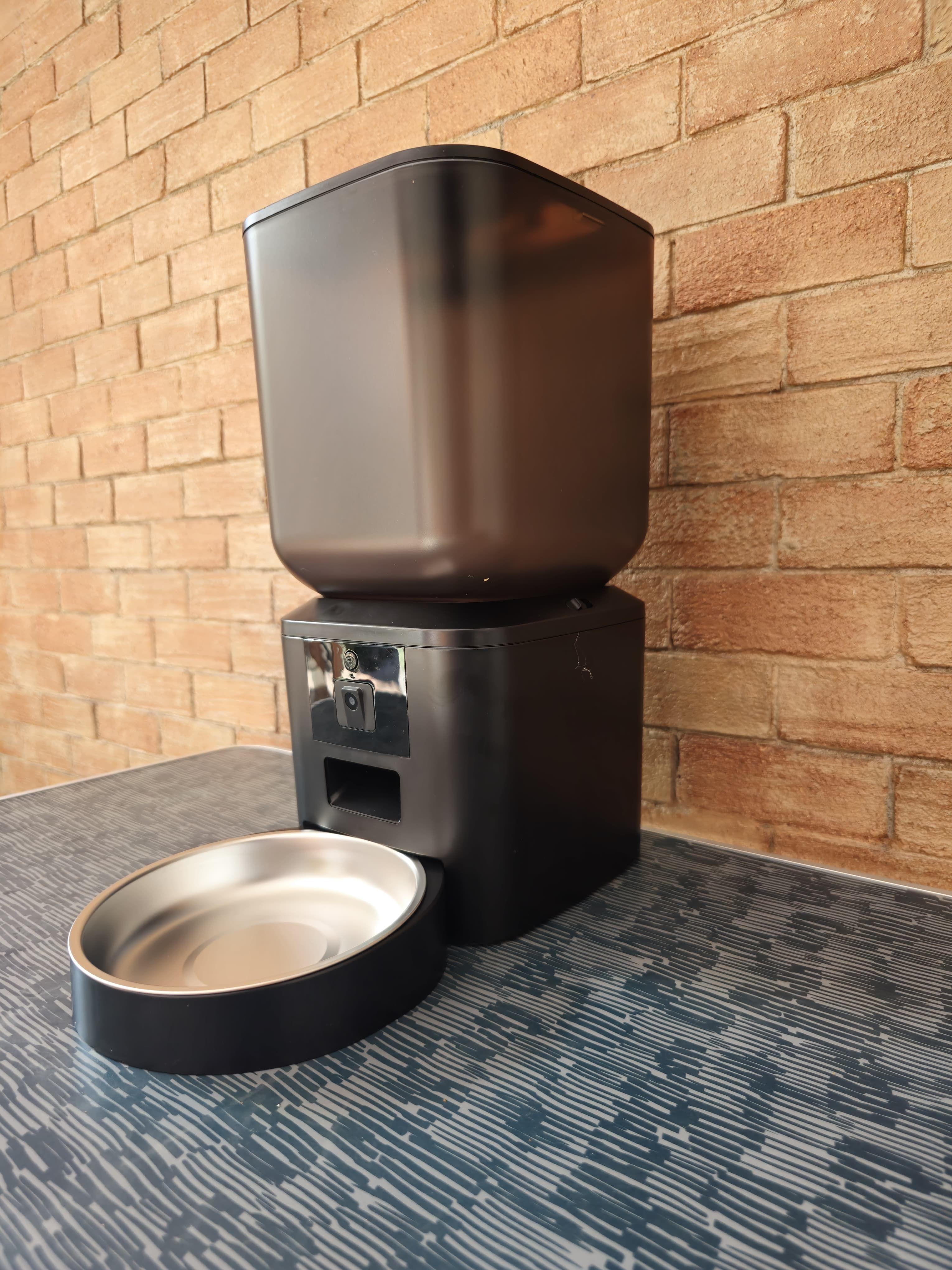 Dispensador Automático de Alimento REFE con WiFi y Cámara – 7L-3