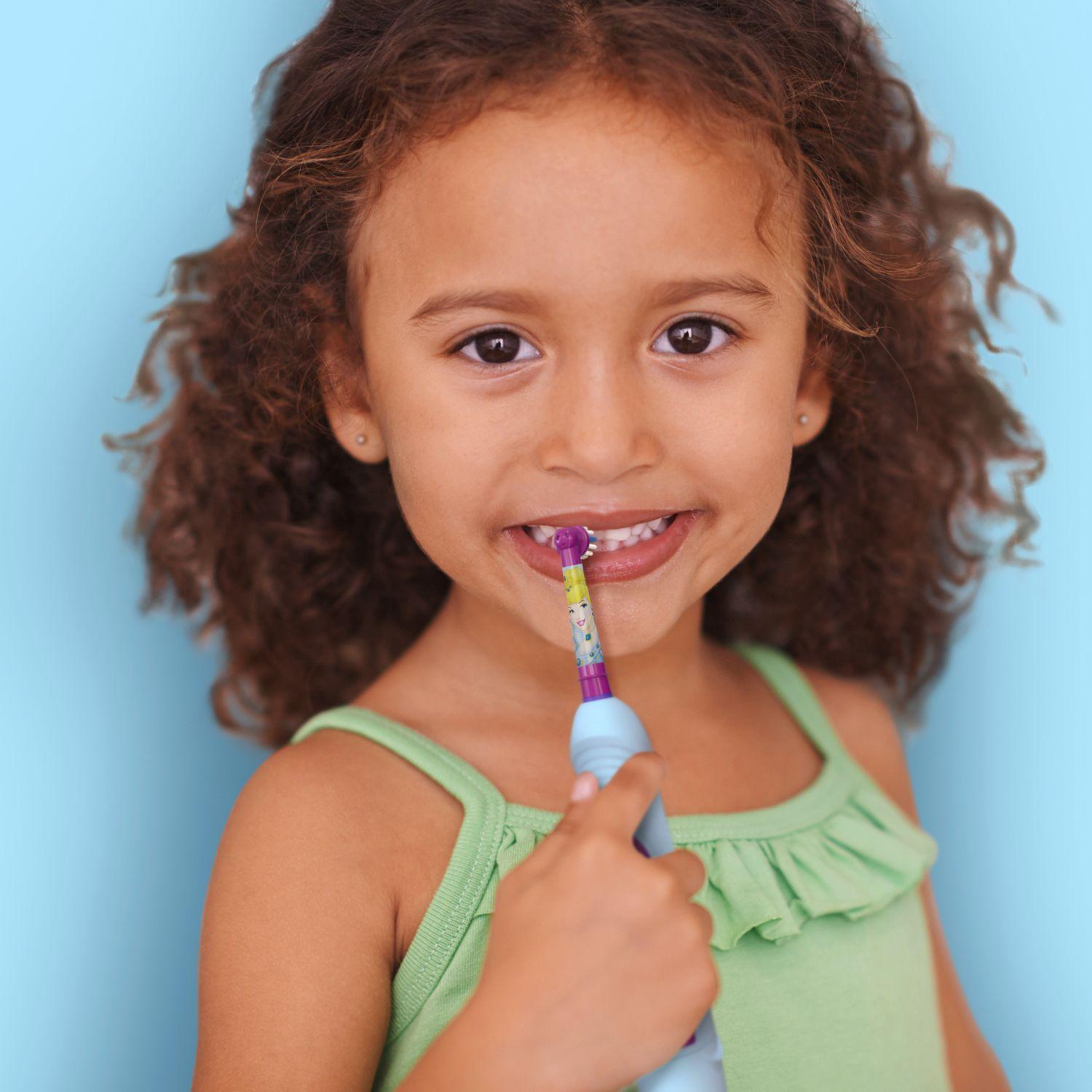 Cepillo De Dientes Eléctrico Oral-B Disney Suave + 2 Pilas-2