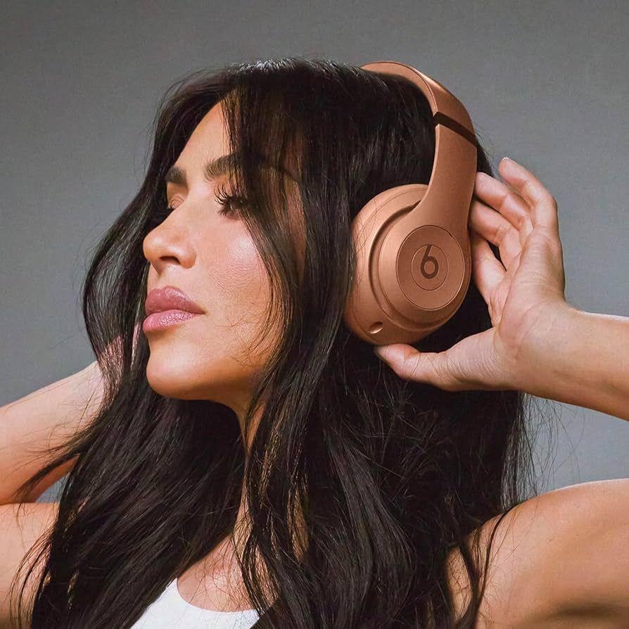 Audífonos Bluetooth Beats Studio Pro - Beats x Kim Kardashian - Dune-4