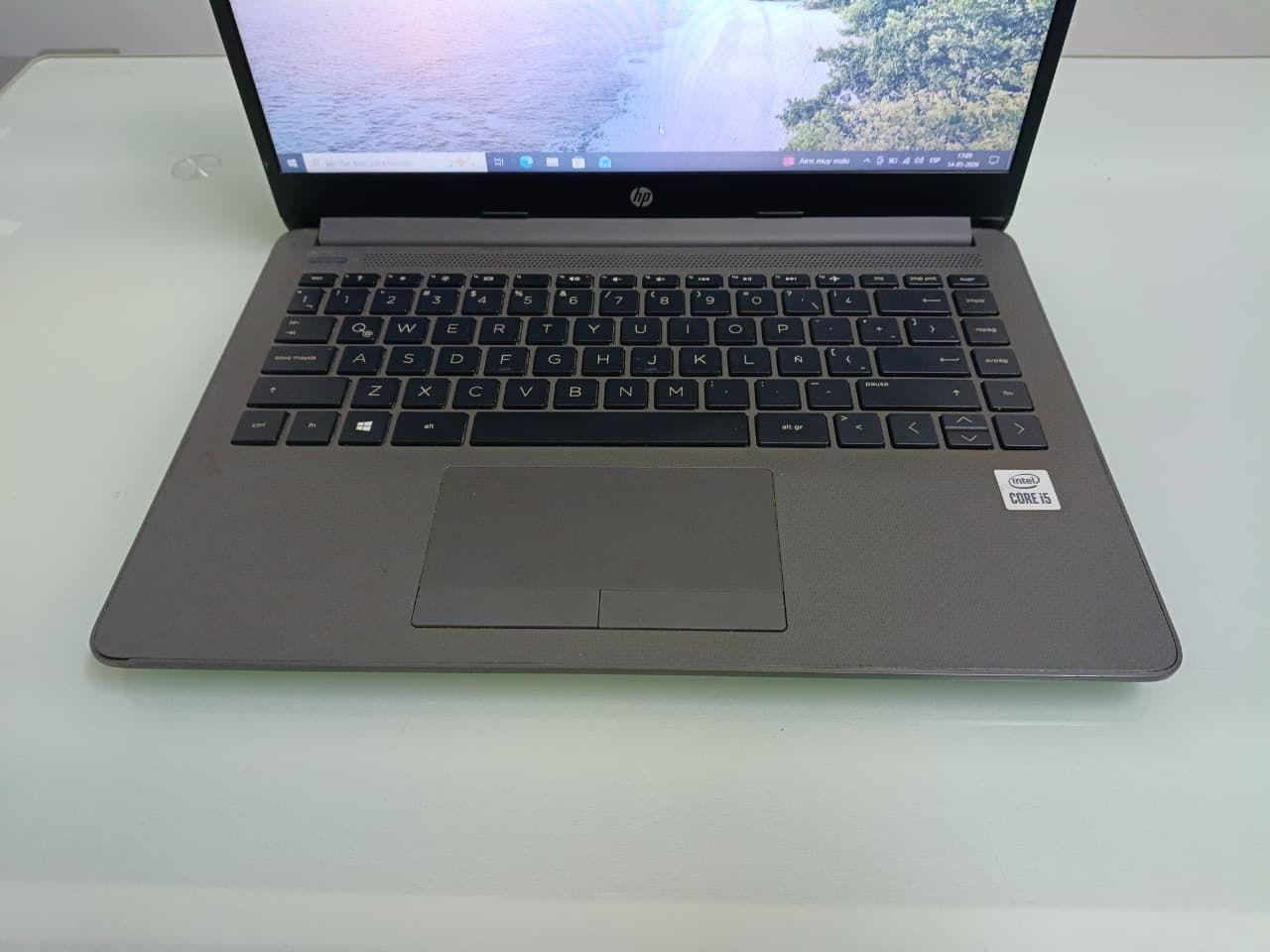NOTEBOOK HP 240 G8 INTEL CORE I5 - 1035G1 12GB RAM 256GB SSD REACONDICIONADO-6