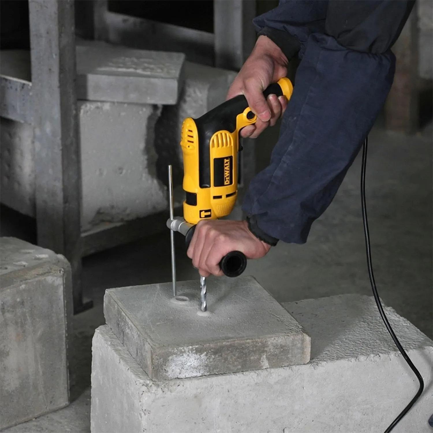Taladro Percutor/Atornillador de 1/2" (13mm) 710W VVR - Dewalt - Dwd024-b2-2