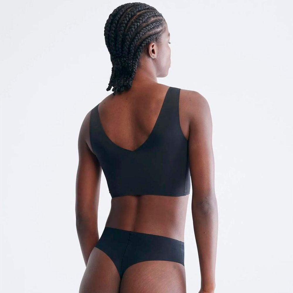 Brasier Calvin Klein Invisibles Mujer Negro QF4708-001-2