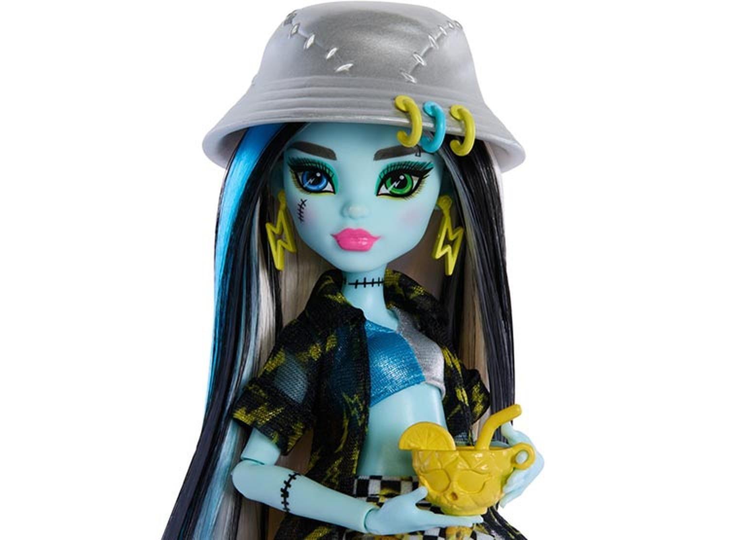 Monster High Frankie Stein Scare-Adise Island-2
