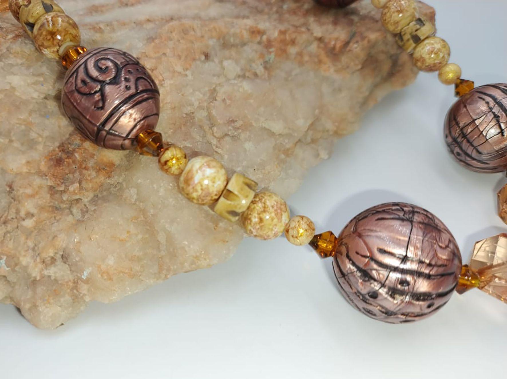 Collar de Cristales Turcos y Resina Caramelo-2