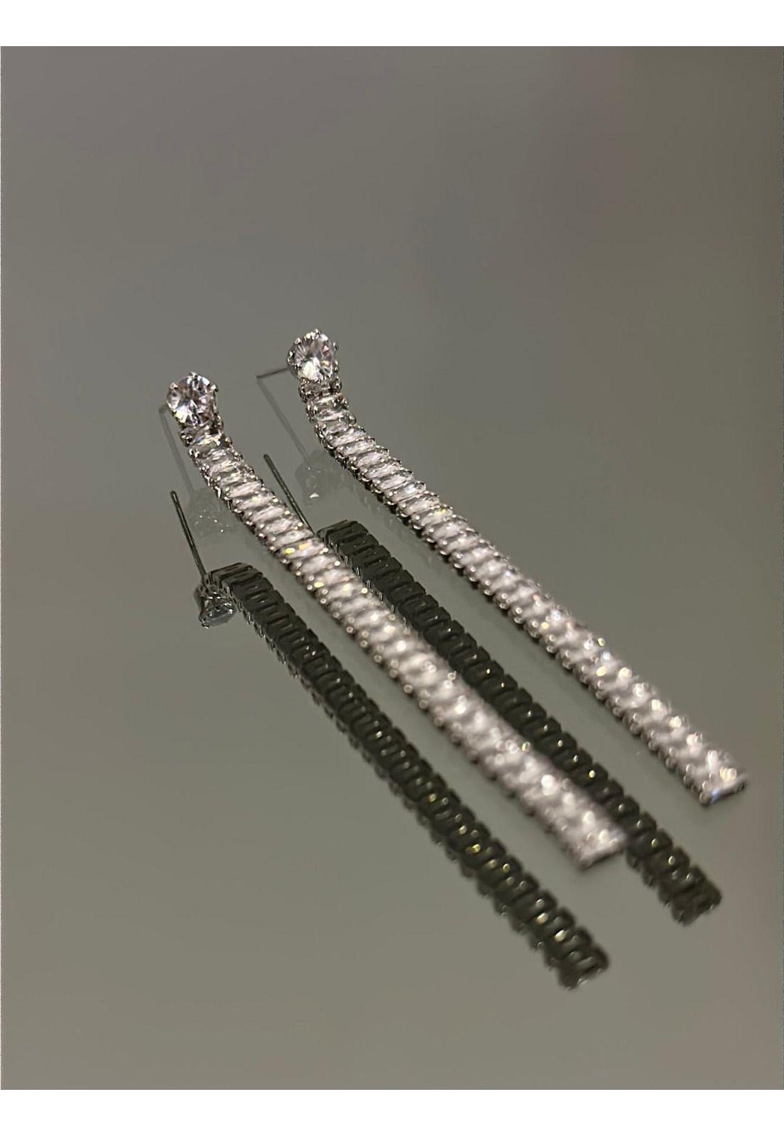 ARO LINEA CON STRASS PLATEADO-0
