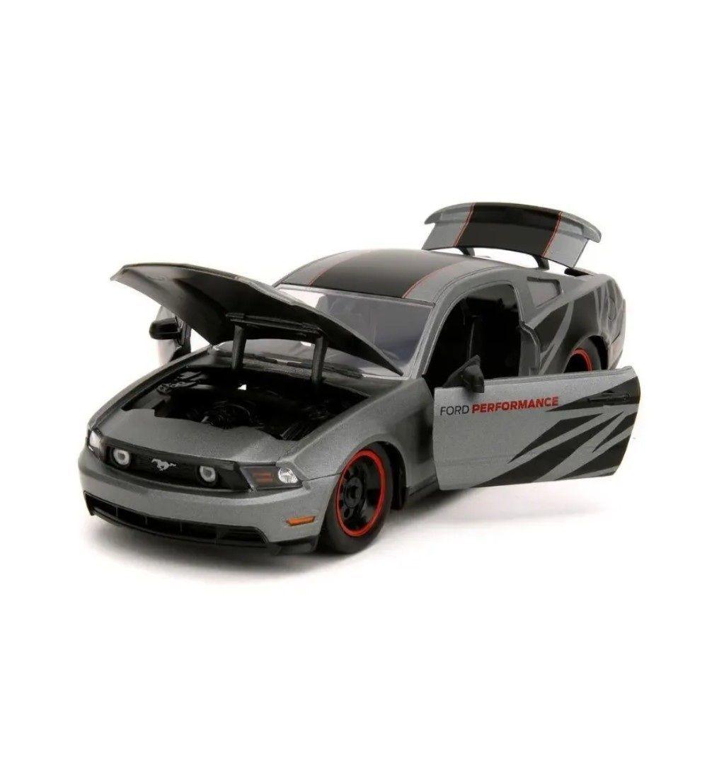 Auto De Colección Ford Mustang Gt 2010 Marca Jada Escala 1:24-1