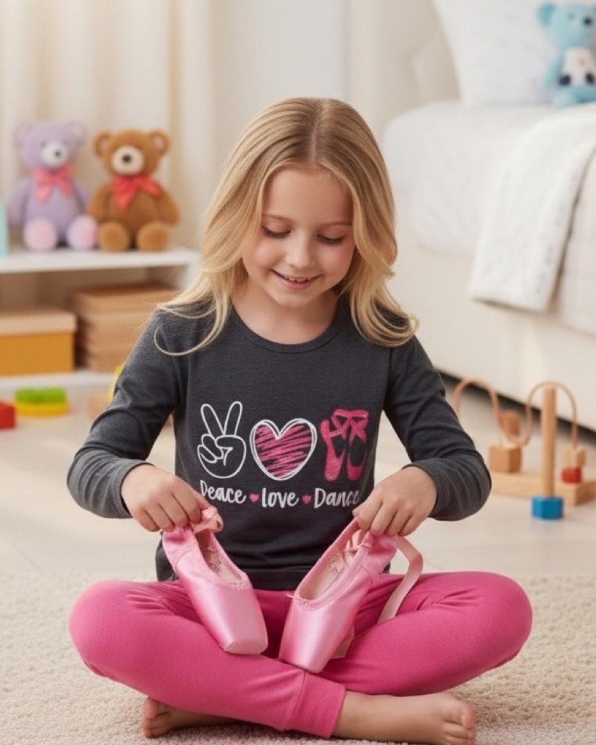 Pijama Niña Estampado Peace Love Dance K710002-2912-2