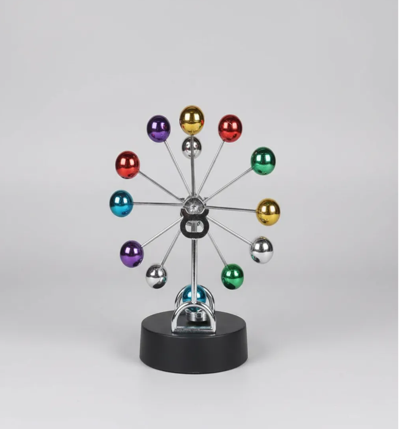 La Escultura Cinética Movimiento Perpetuo Plata de Decostilo-0
