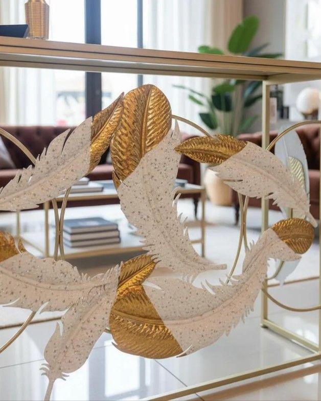 Mesa De Arrimo Elegante, Diseño Plumas Y Tonos Dorados-3