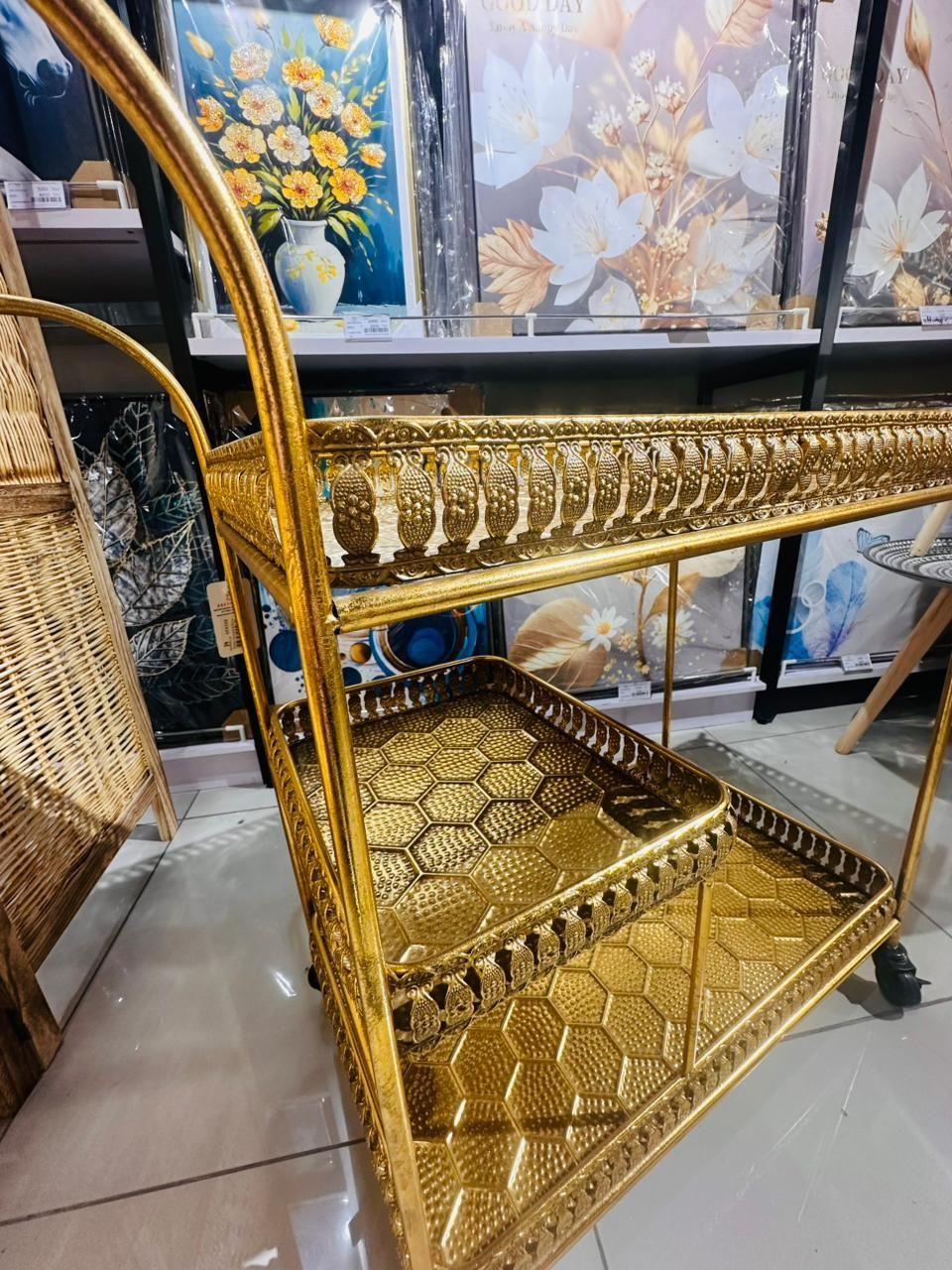 Mesa De Arrimo Con Ruedas Elegante, Color Dorado-2