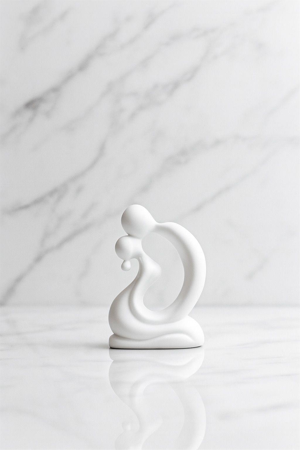 Escultura Beso de Pareja-0
