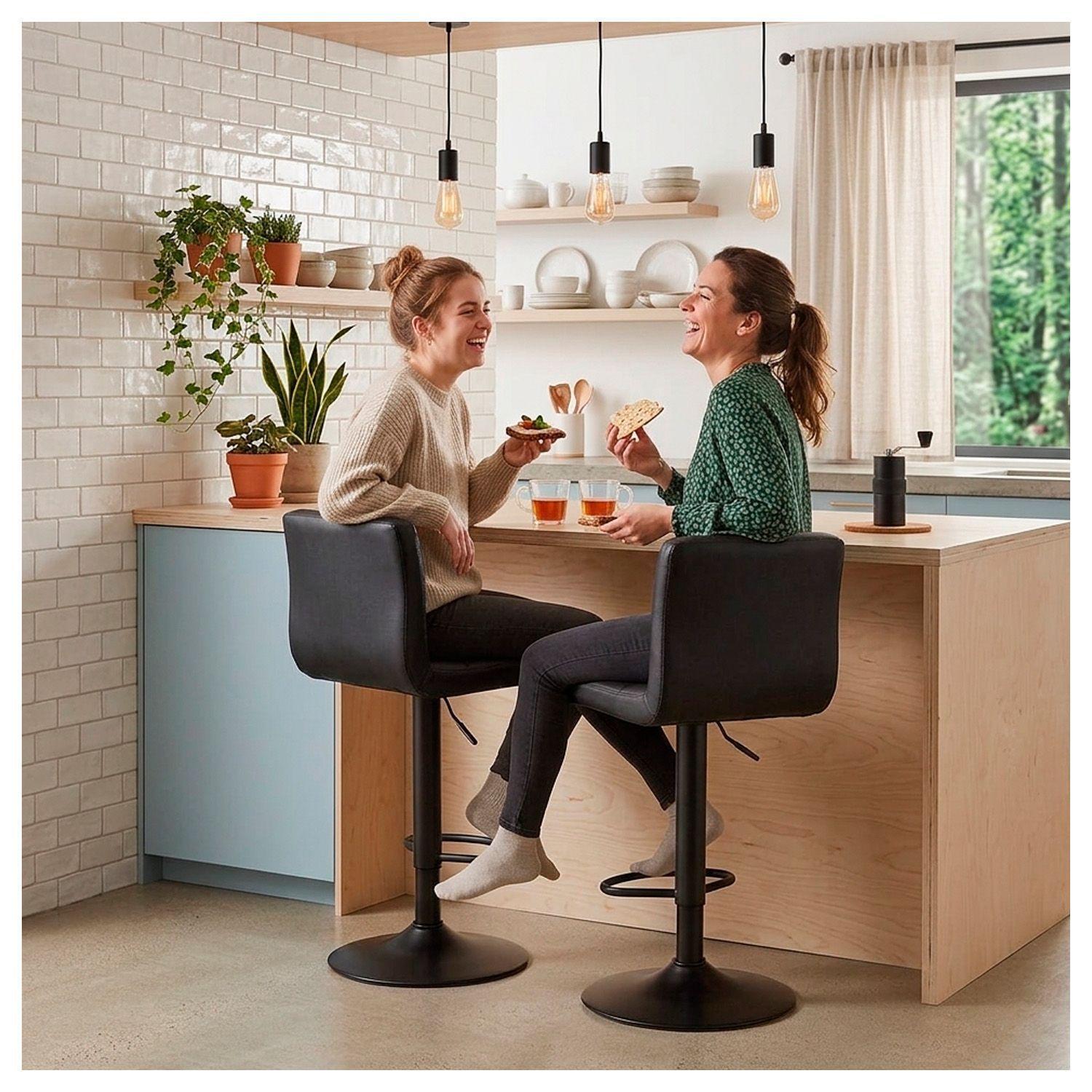 Silla de Bar con Base Mate y Altura Regulable Diseño Moderno-6