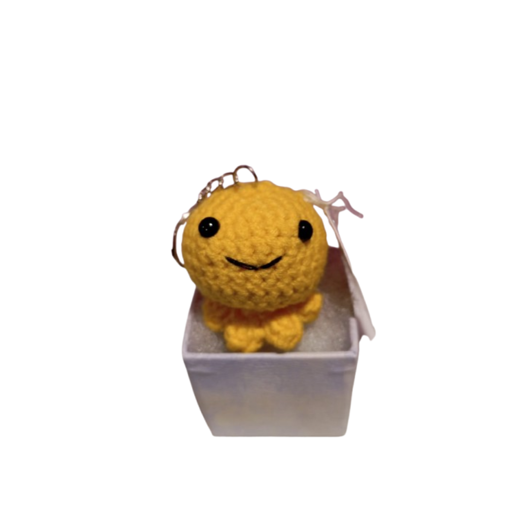 Amigurumi de Pulpo Amarillo Tejido a Mano-2