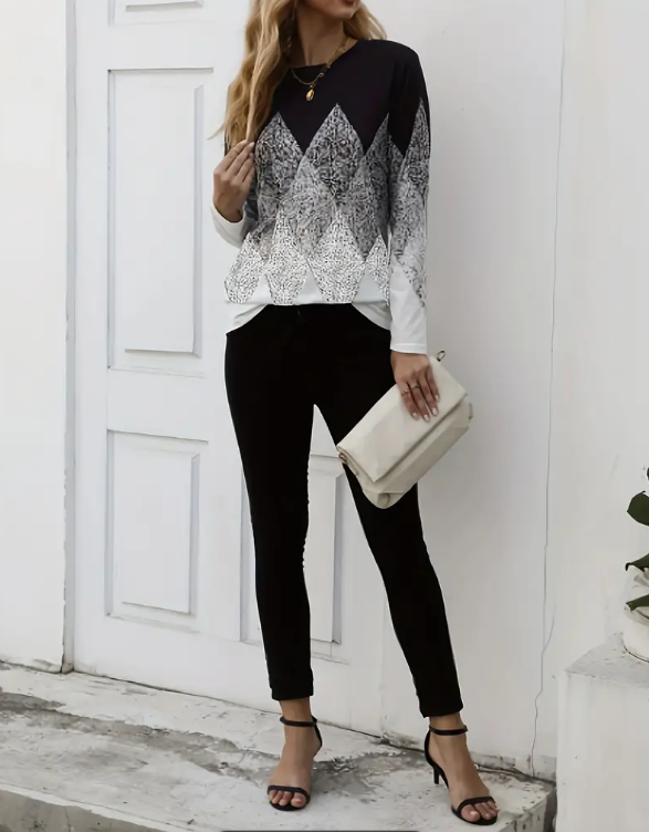 🖤 Camiseta con Cuello Redondo y Estampado de Argyle - Talla L-3