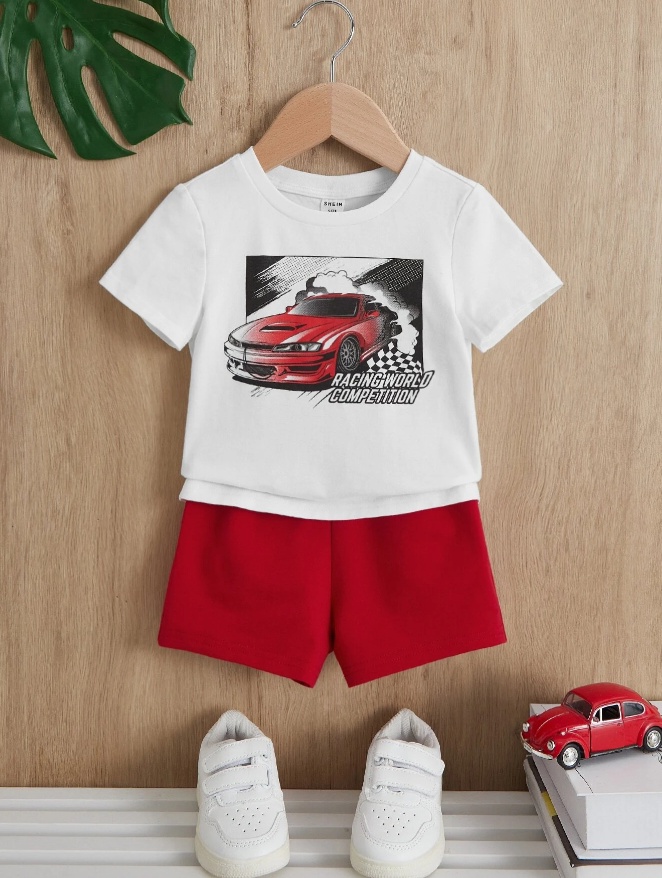 Set de Camiseta y Shorts Deportivos para Chicos - Diseño de Coche Rojo-2