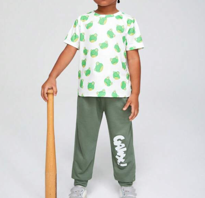 Conjunto Casual para Niño: Camiseta con Estampado de Ranas y Pantalón Deportivo 🐸✨ - Talla 5 años-3