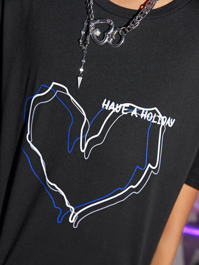 🖤 Polera Oversized con Diseño de Corazón y Frase - Talla 9 años-5