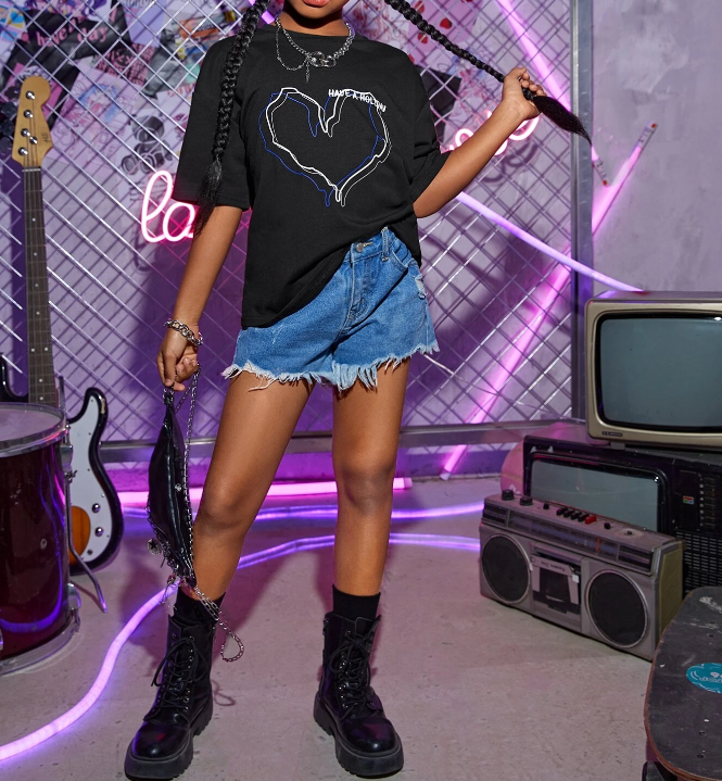 🖤 Polera Oversized con Diseño de Corazón y Frase - Talla 9 años-6