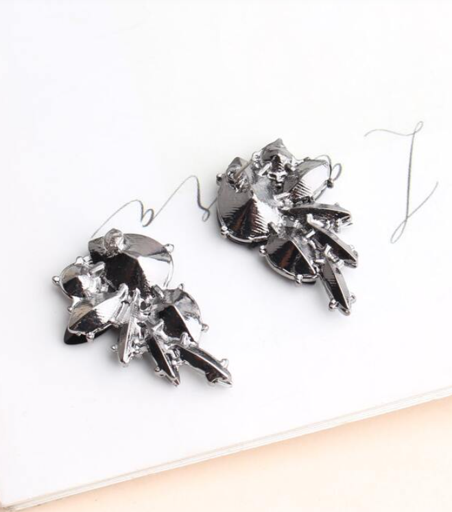 Pendientes Elegantes Blanco y Negro-6