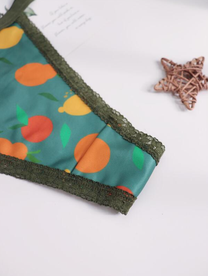 Tanga Verde con Detalles de Encaje y Diseño Dulce - Talla L-3