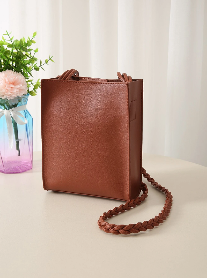 Bolso Cuadrado Elegante y Moderno-5
