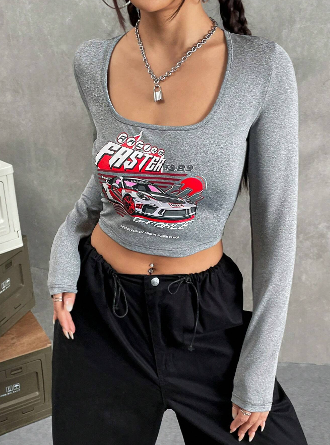 🚗 Camiseta Crop con Estampado de Coche y Slogan - Talla M -4