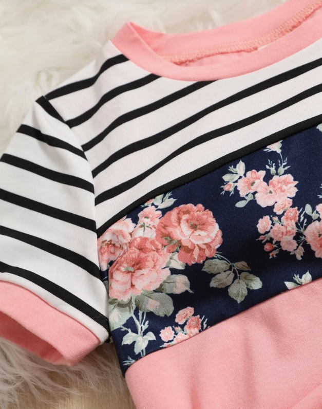 🌸 Polera Infantil Multicolor con Estampado Floral y Rayas - Tallas 4 y 7 años-4