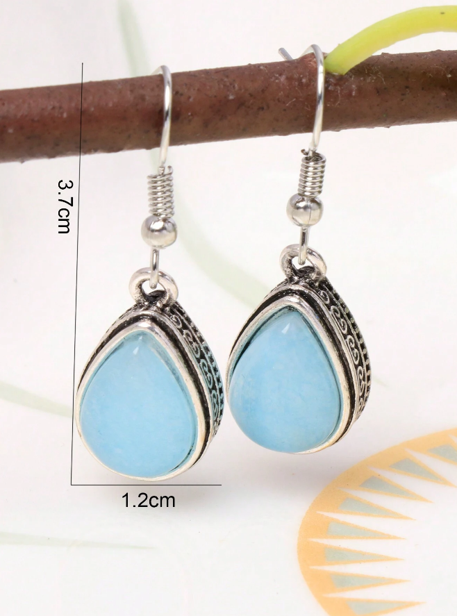 💎 Pendientes Elegantes – Gema Celeste & Halo de Diamantes de Imitación-1