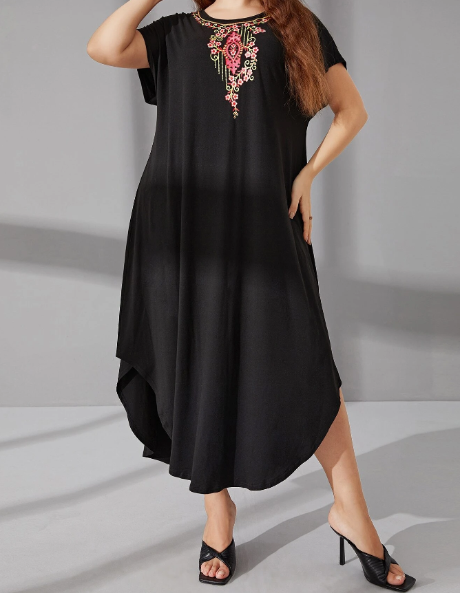 🖤 Vestido Negro Bordado – Estilo Casual con Detalles Únicos - Talla 3XL-5