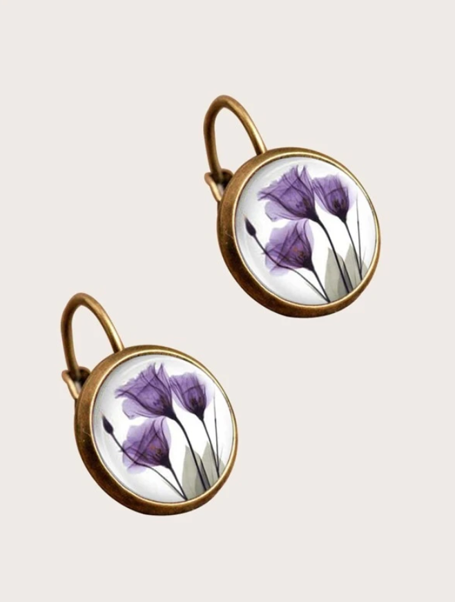 Pendientes con Detalles Florales en Aleación de Cobre-1