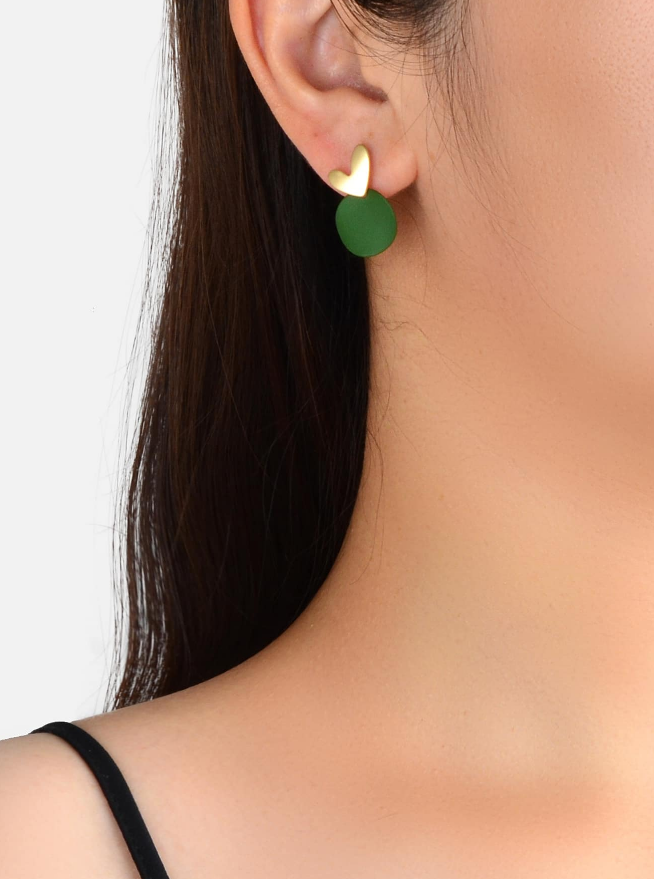 Pendientes Modernos – Corazón Dorado y Disco-3