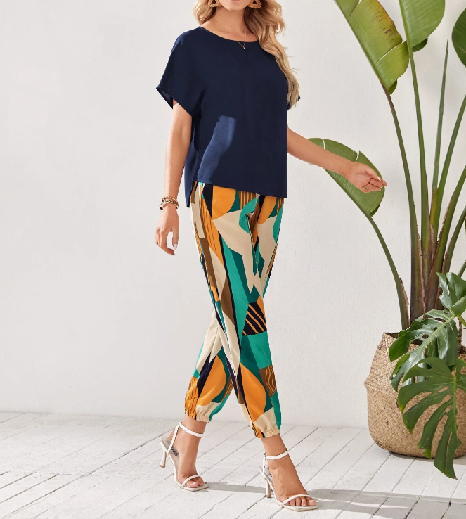 🌿 Conjunto Casual Mujer – Blusa Lisa + Pantalón Estampado Geométrico - Talla M-5