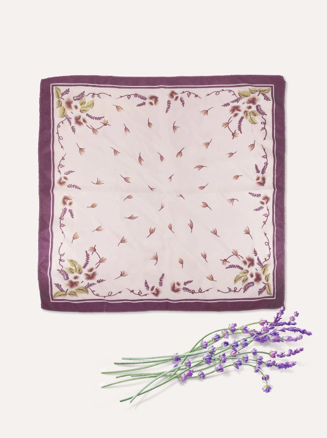 🌿 Pañuelo Seda – Diseño Botánico & Estilo Romántico-3