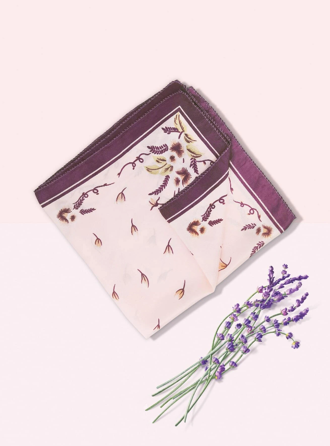 🌿 Pañuelo Seda – Diseño Botánico & Estilo Romántico-4