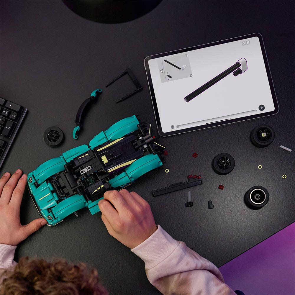 LEGO ASTON MARTIN VALKYRIE 42208-3