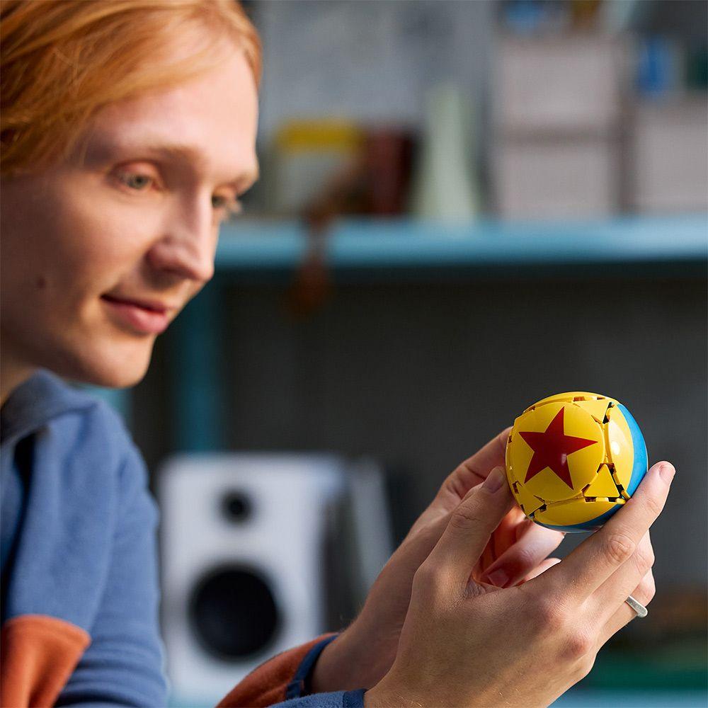 LEGO DISNEY PIXAR LUXO JR  LEGO IDEAS 21357-3