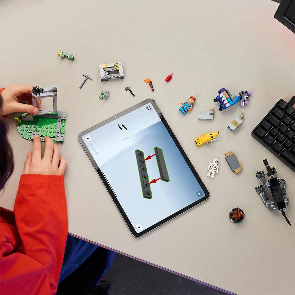 LEGO Campamento de Banano y Bujía (77075)-4