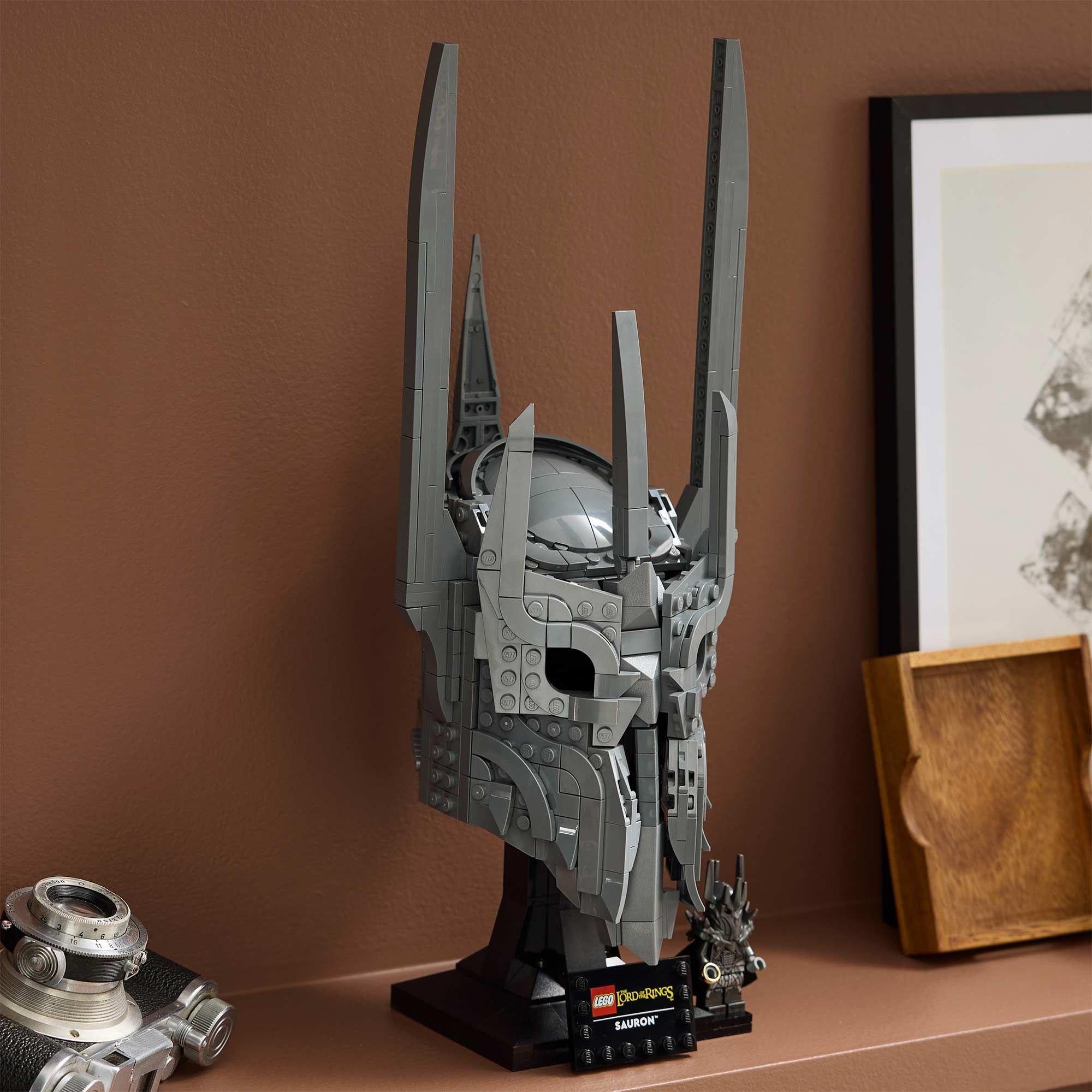 LEGO EL SEÑOR DE LOS ANILLOS: CASCO DE SAURON 11373-4
