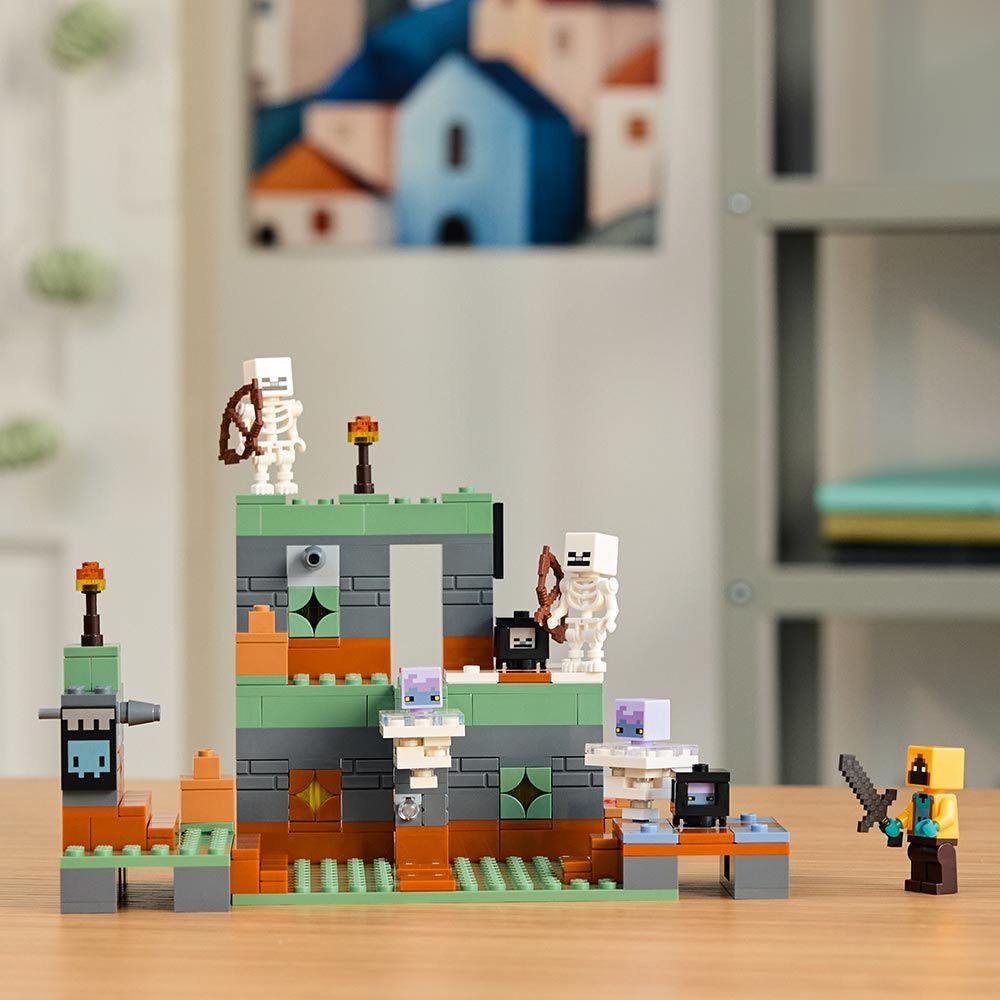LEGO La Cámara de Desafío (21271)-4