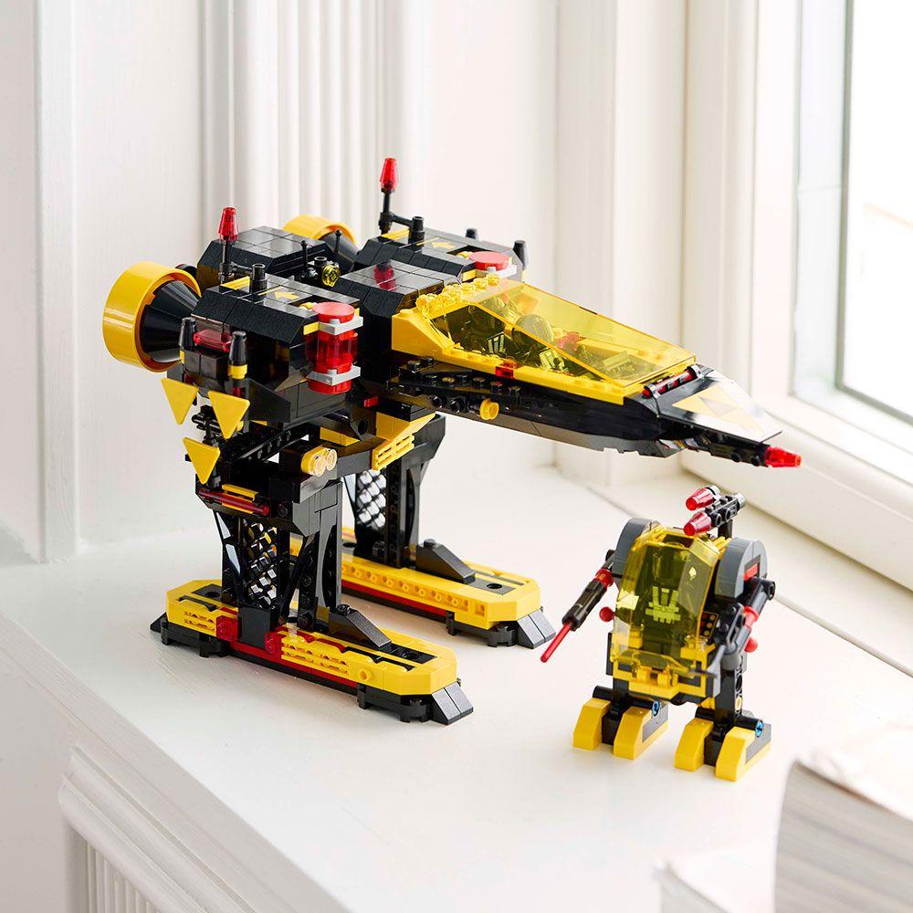 LEGO Icons Blacktron Renegade (10355)-4