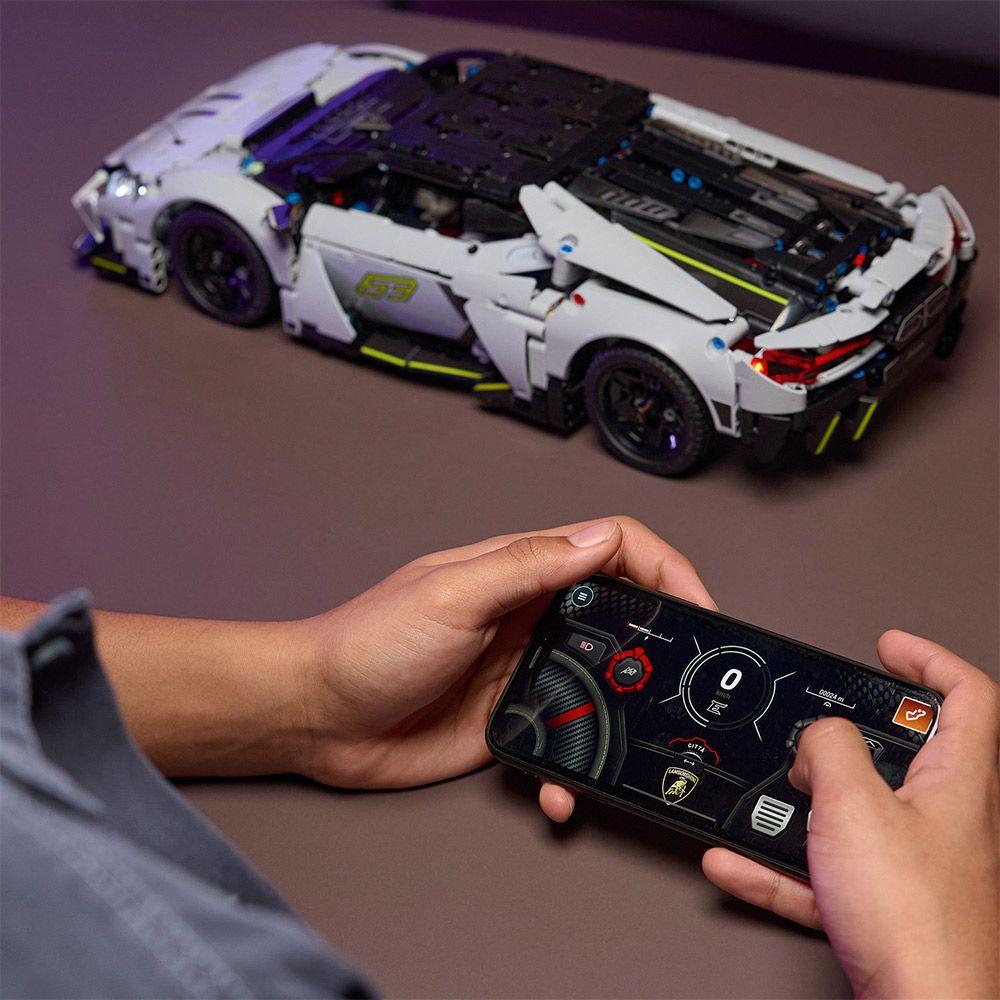 LEGO AUTO SUPERDEPORTIVO LAMBORGHINI REVUELTO 42214-3